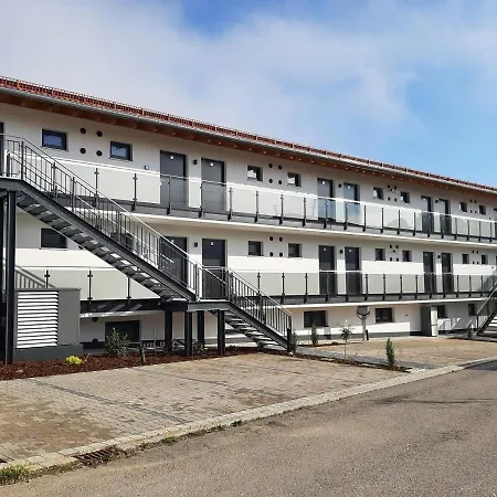 Aparthotel Boardinghouse Kastanienring 3*